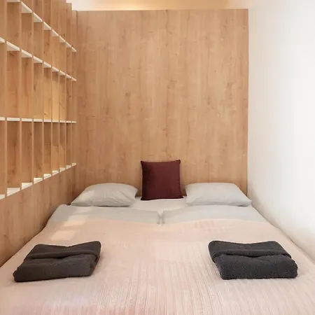 Apartment Calm&chic Near Main Train Station Bratislava